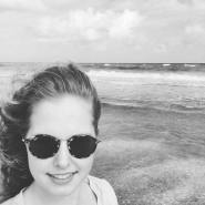 20 - Larisa face at beach